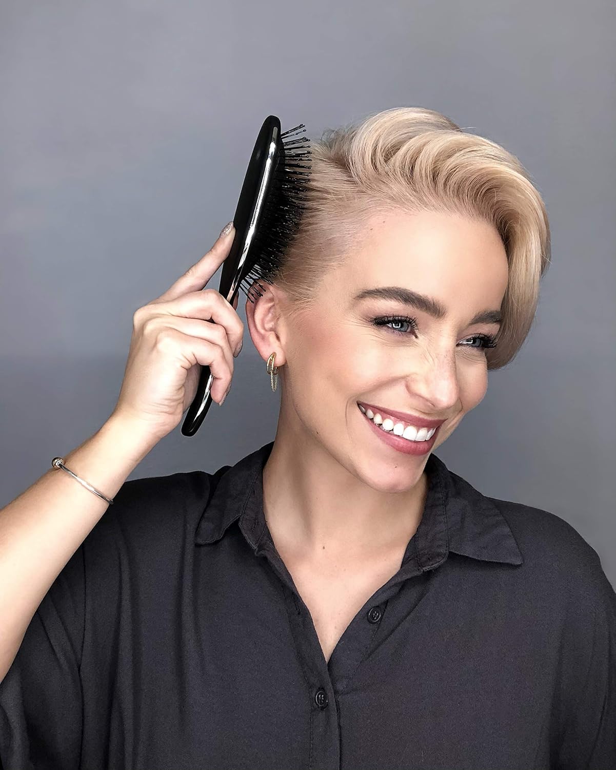Framar Black to the Future Detangling Brush